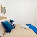 Relax Em Copacabana, Quarto E Sala, 150 Mt Da Praia, Cozinha, Maq De Lavar Roupa E Ar