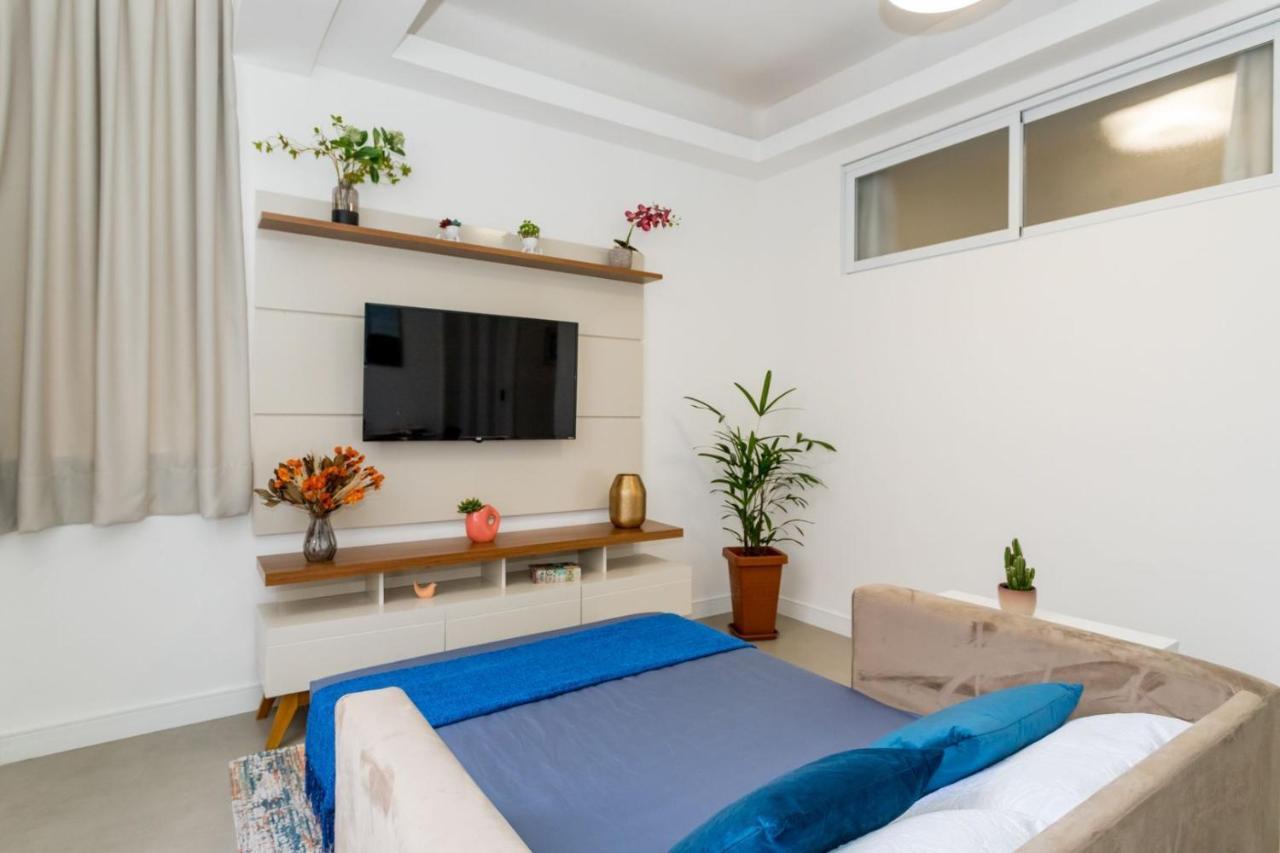 Apartment Relax Em Copacabana, E Sala, 150 Mt Da Praia, Cozinha, Maq De Lavar Roupa E Ar
